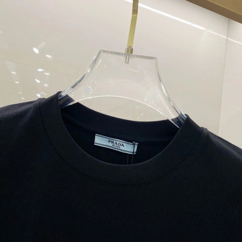 Prada T-Shirts Casual 169112