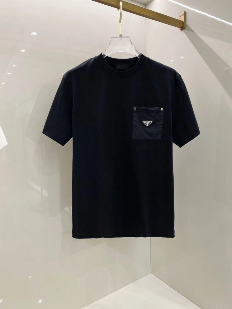 Supportive Prada T-Shirts 169152