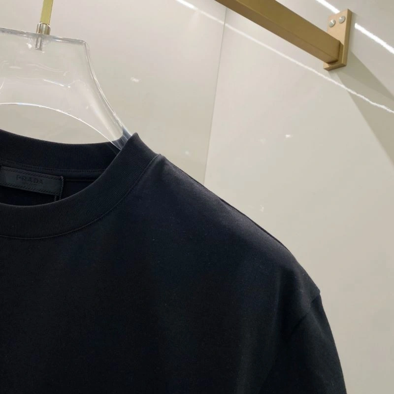 Supportive Prada T-Shirts 169152