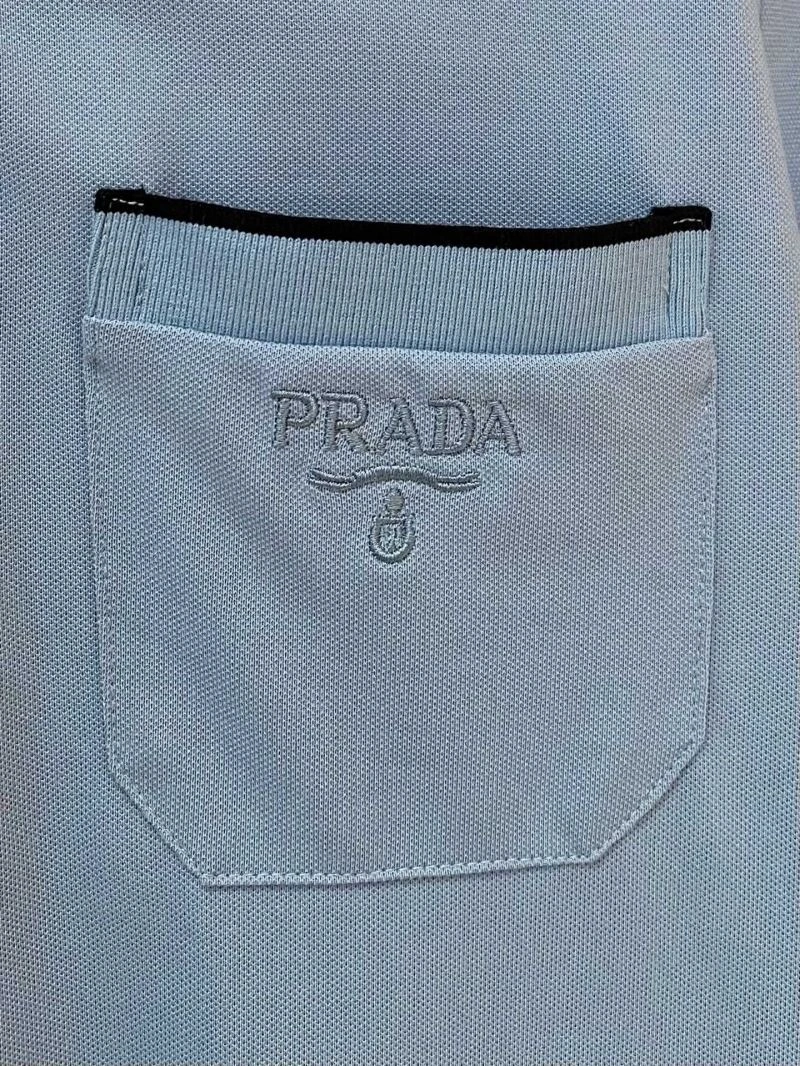 Prada T-Shirts Sleek 169106