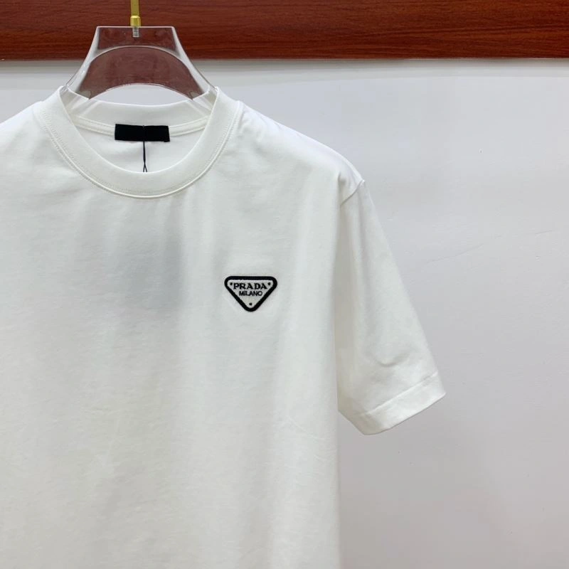 Premium Prada T-Shirts 169100