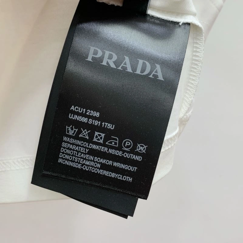 Premium Prada T-Shirts 169100