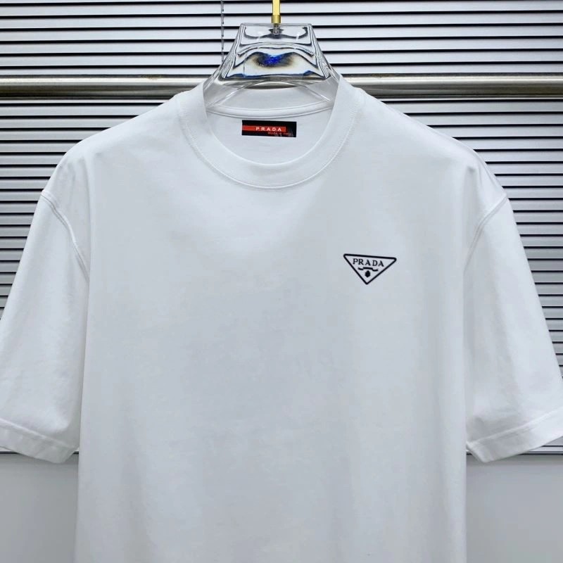 Sustainable Prada T-Shirts 169103