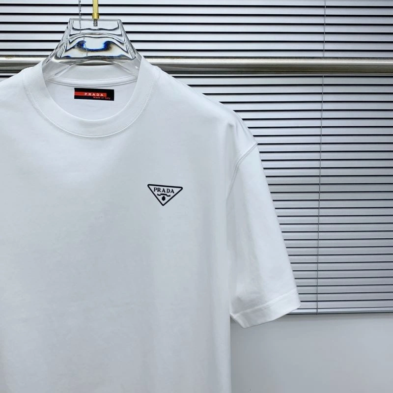 Sustainable Prada T-Shirts 169103