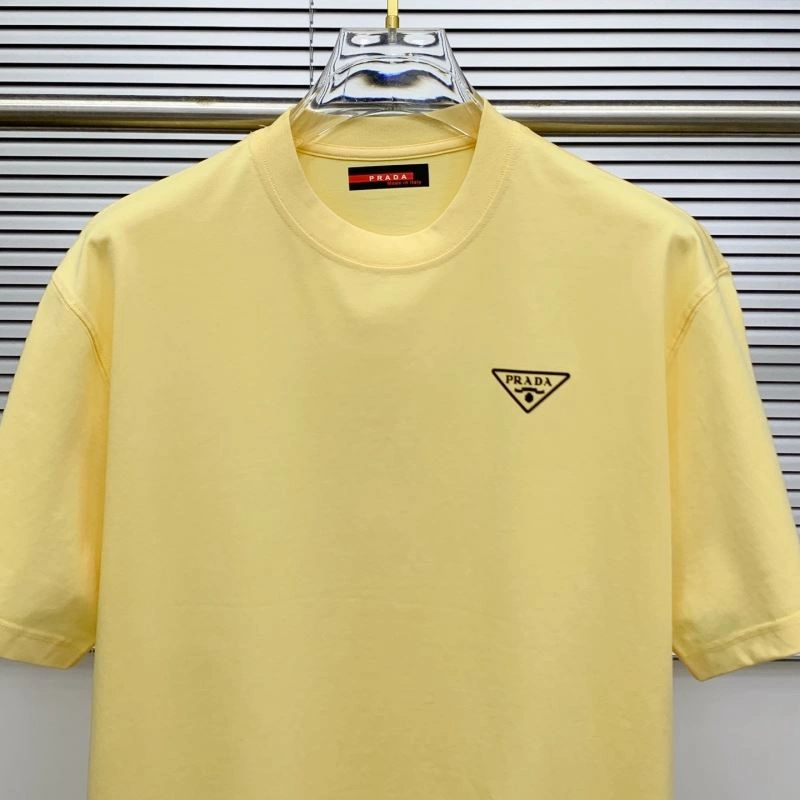 Prada T-Shirts Cozy 169099