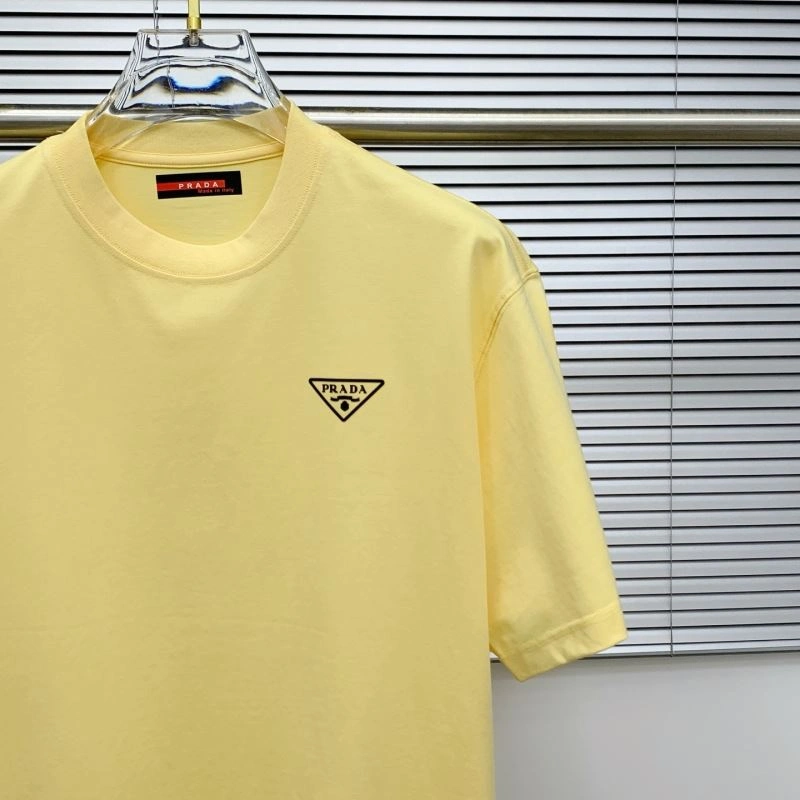 Prada T-Shirts Cozy 169099