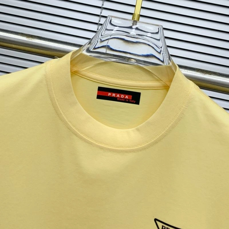 Prada T-Shirts Cozy 169099