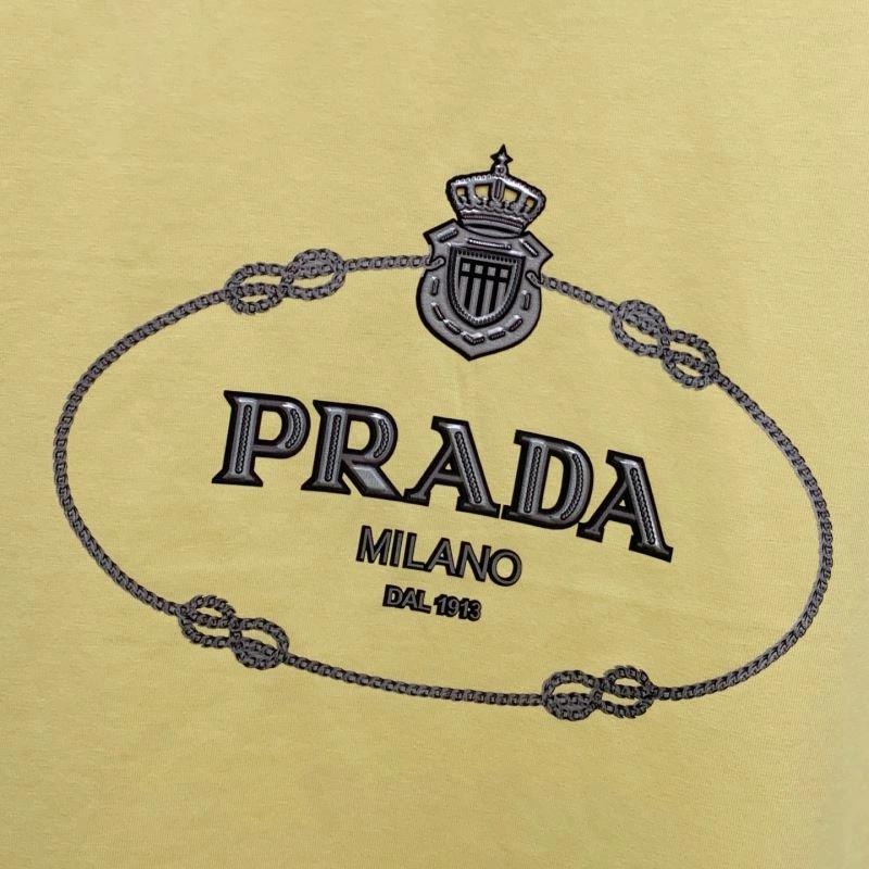 Prada T-Shirts Cozy 169099