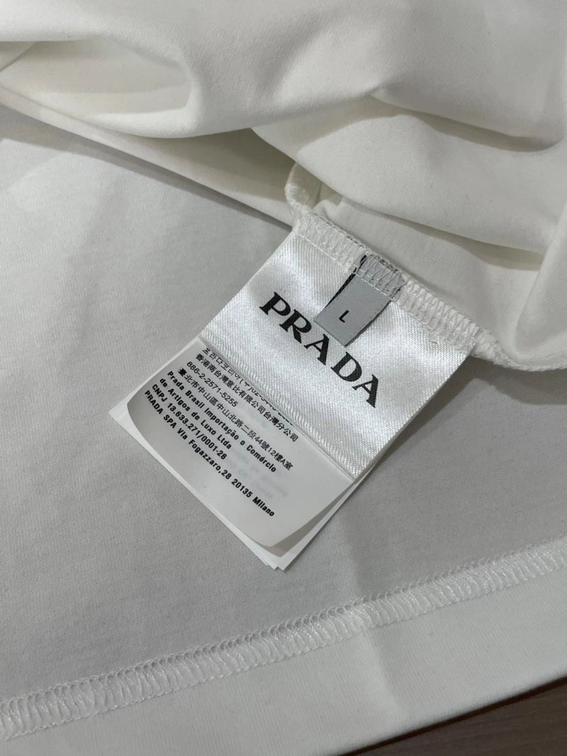 Effortless Prada T-Shirts 169101