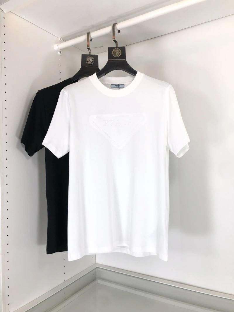 Prada T-Shirts UrbanStyle 169091