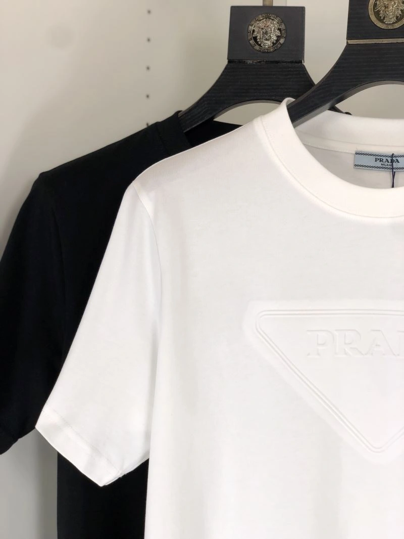 Prada T-Shirts UrbanStyle 169091
