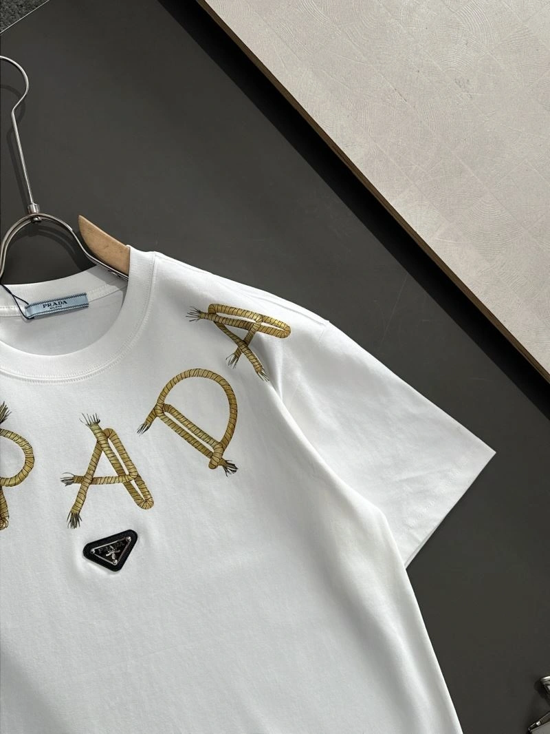 MultiPurpose Prada T-Shirts 169078