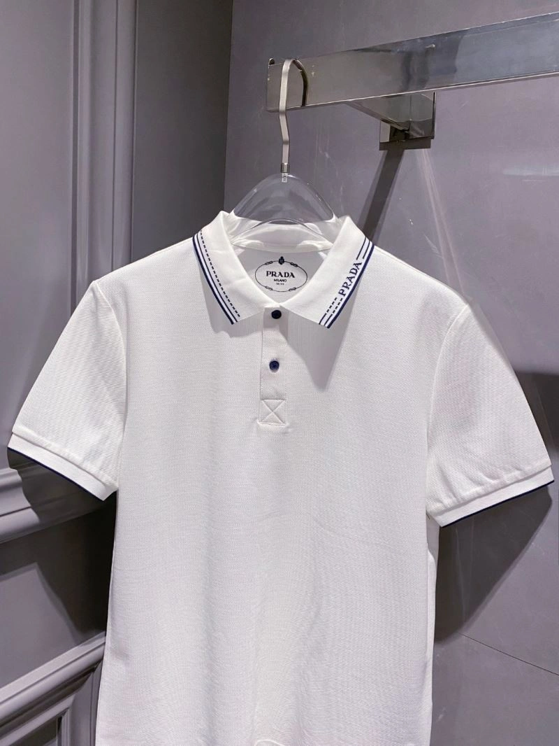 Prada T-Shirts Snug 169114