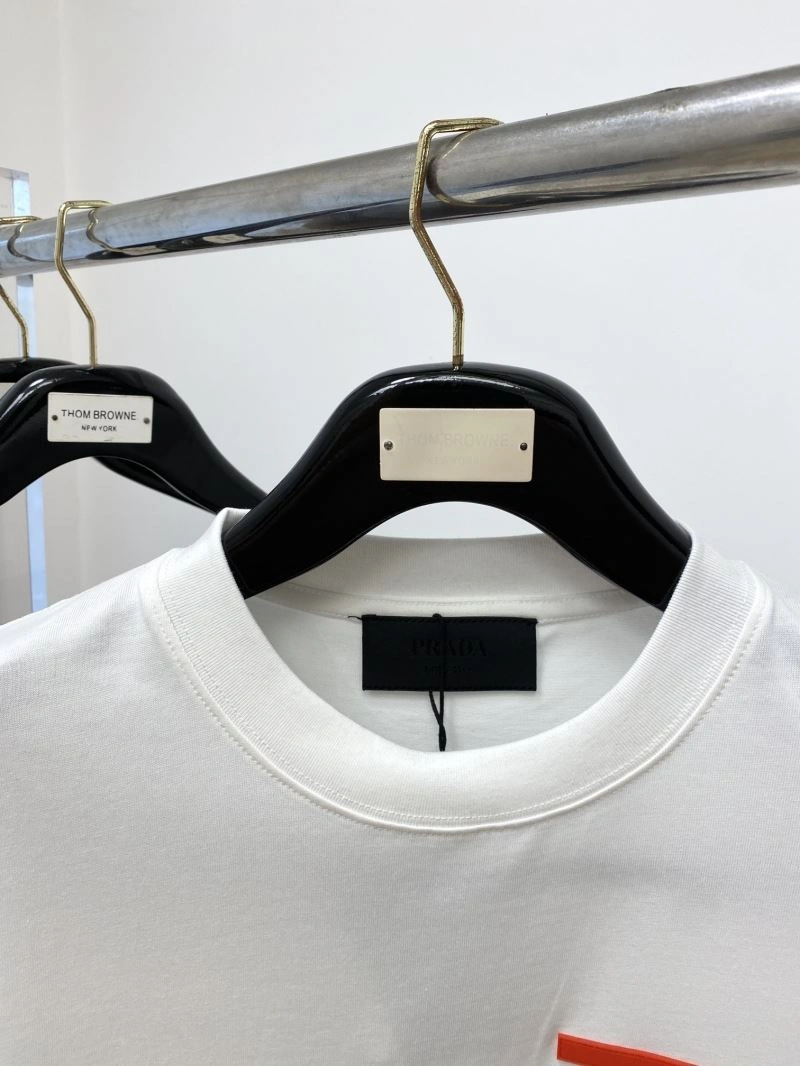 Prada T-Shirts Trendsetting 169109