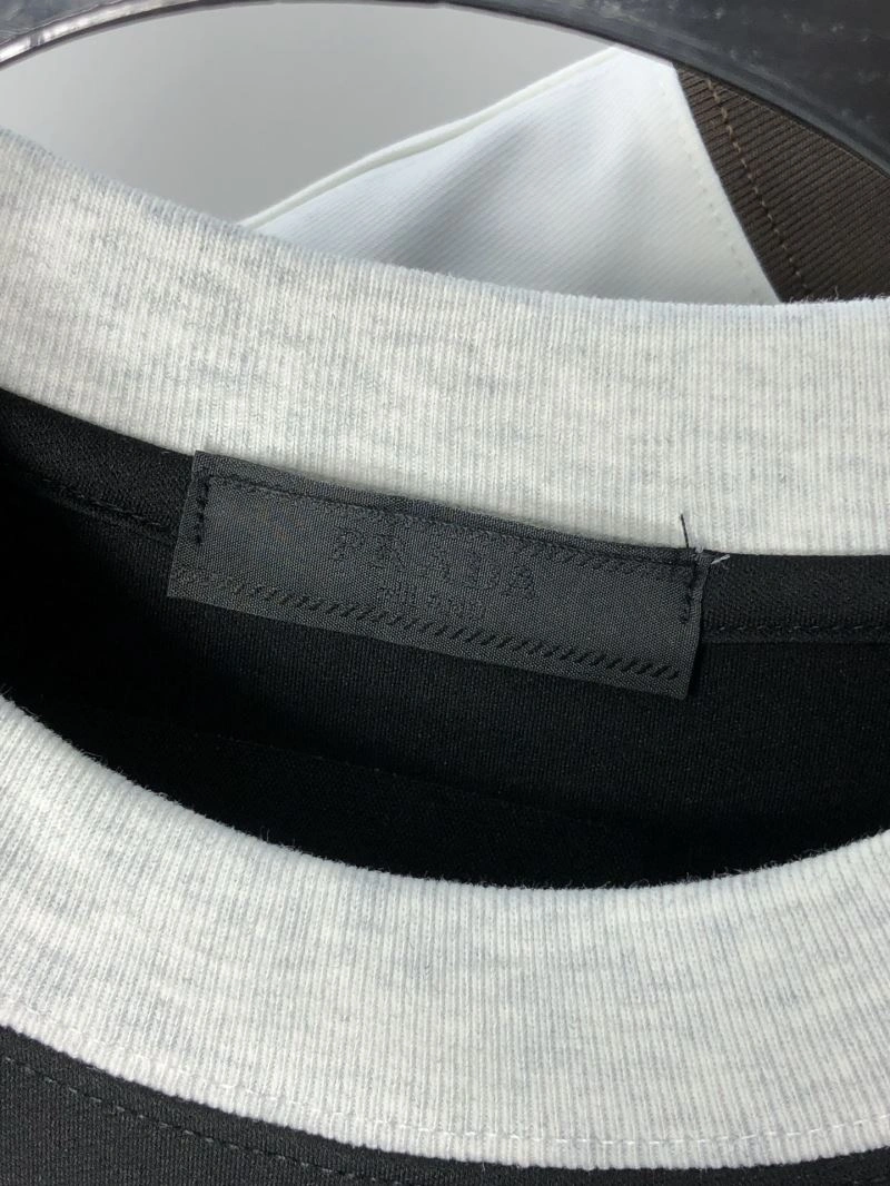 SmartChoice Prada T-Shirts 169071