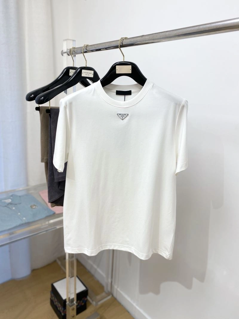 Upgraded Prada T-Shirts 169066