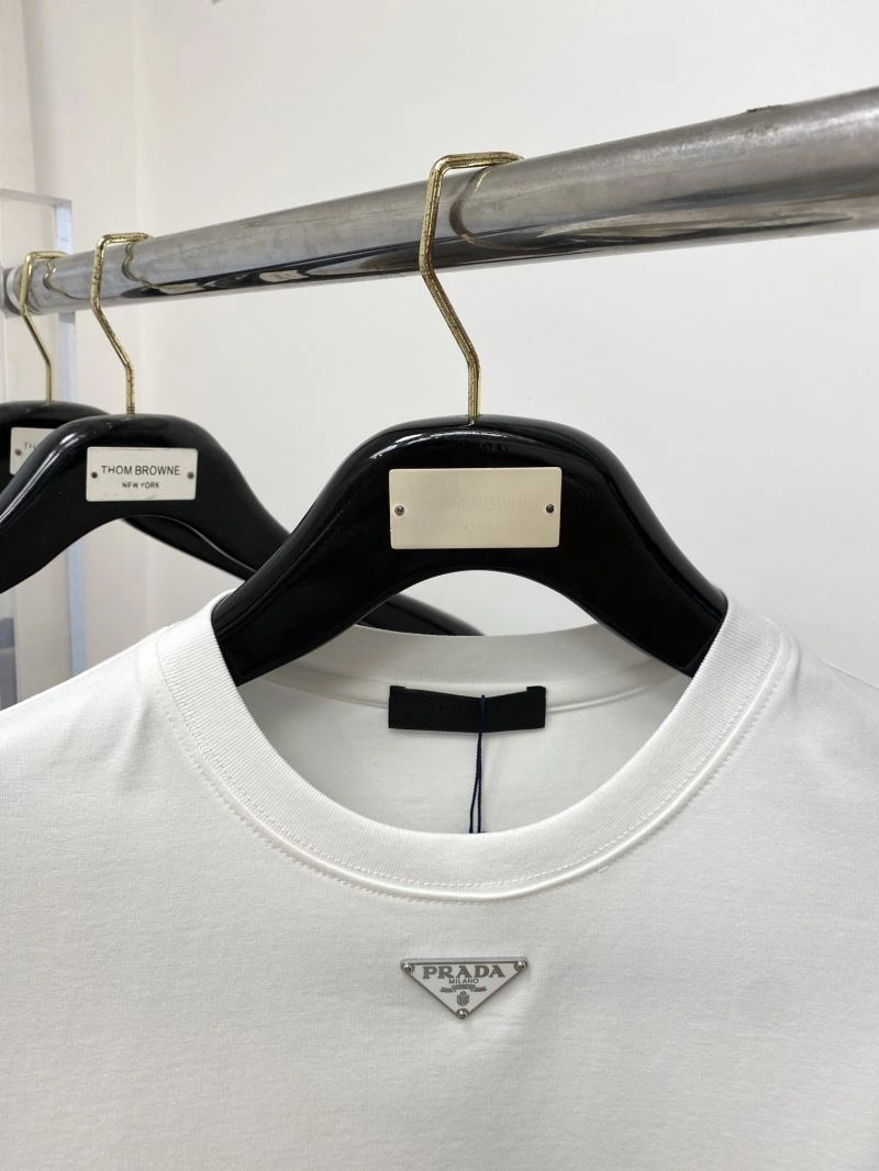 Upgraded Prada T-Shirts 169066