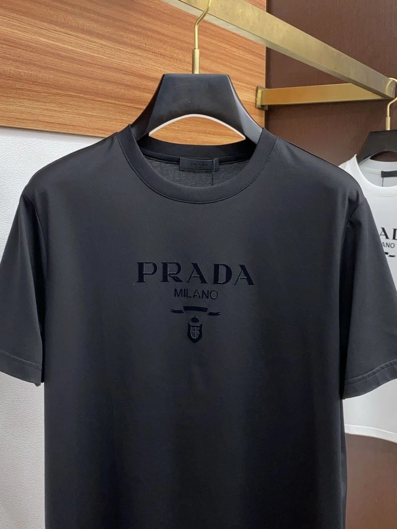 Fashionable Prada T-Shirts 169064