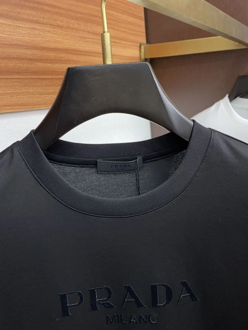Fashionable Prada T-Shirts 169064