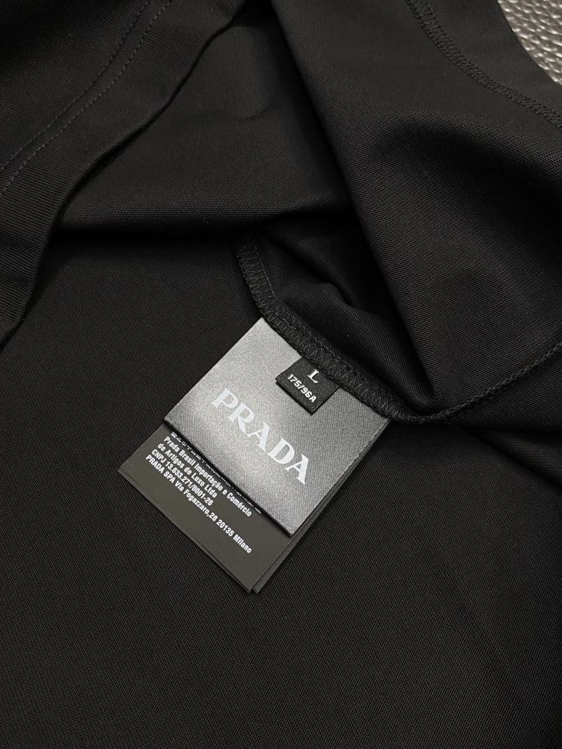 OdorResistant Prada T-Shirts 169088