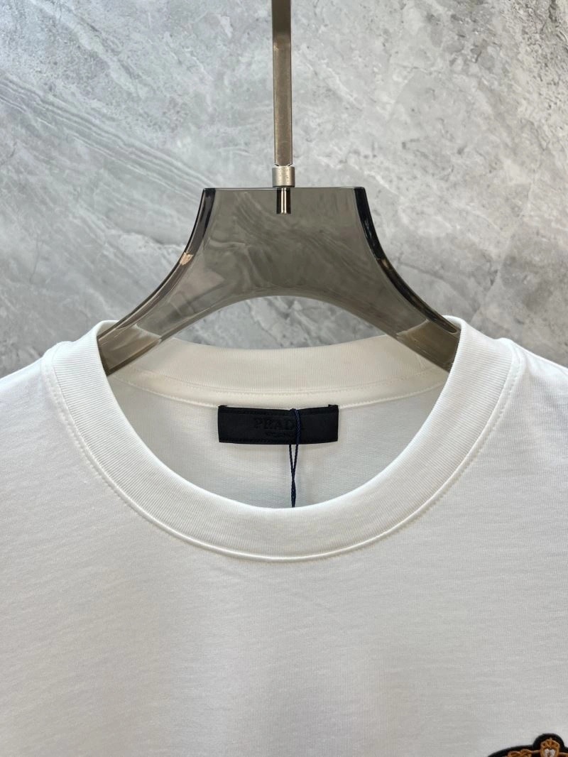 Prada T-Shirts FreshLook 169053