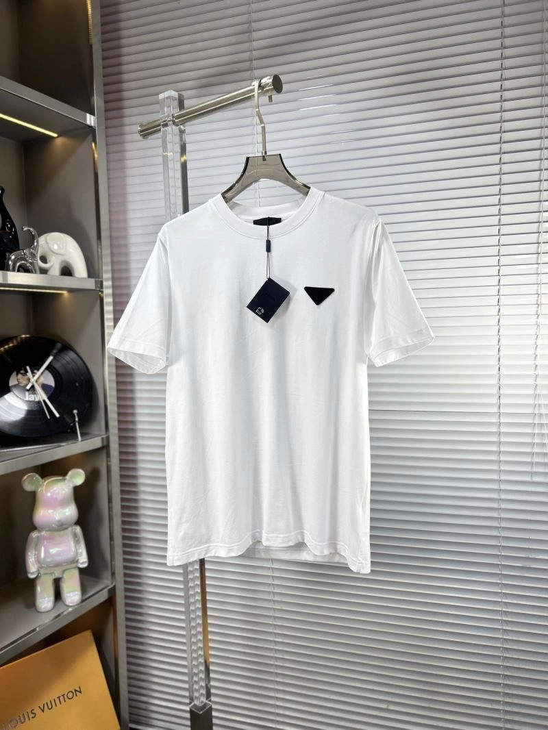 SmartChoice Prada T-Shirts 169047
