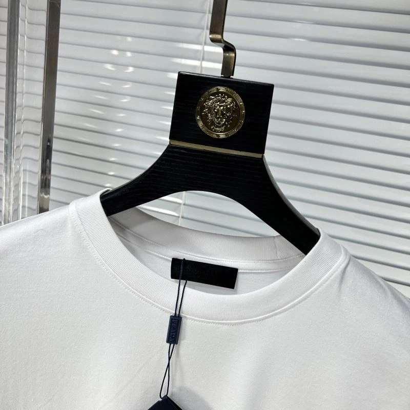 Flexible Prada T-Shirts 169044