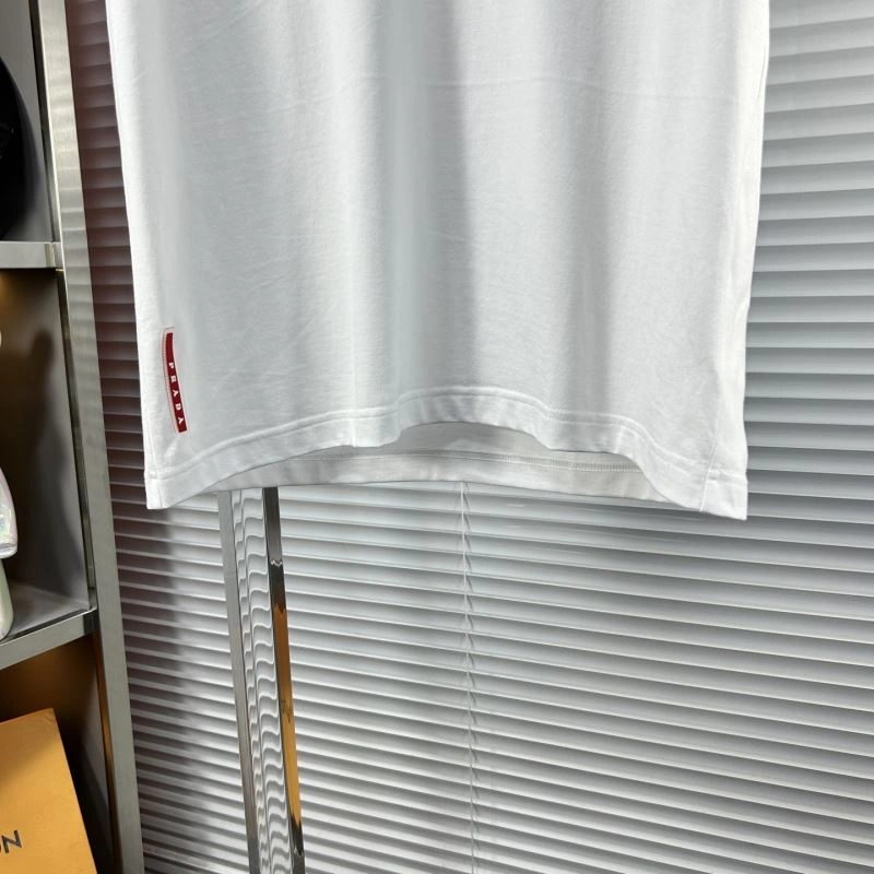 Flexible Prada T-Shirts 169044
