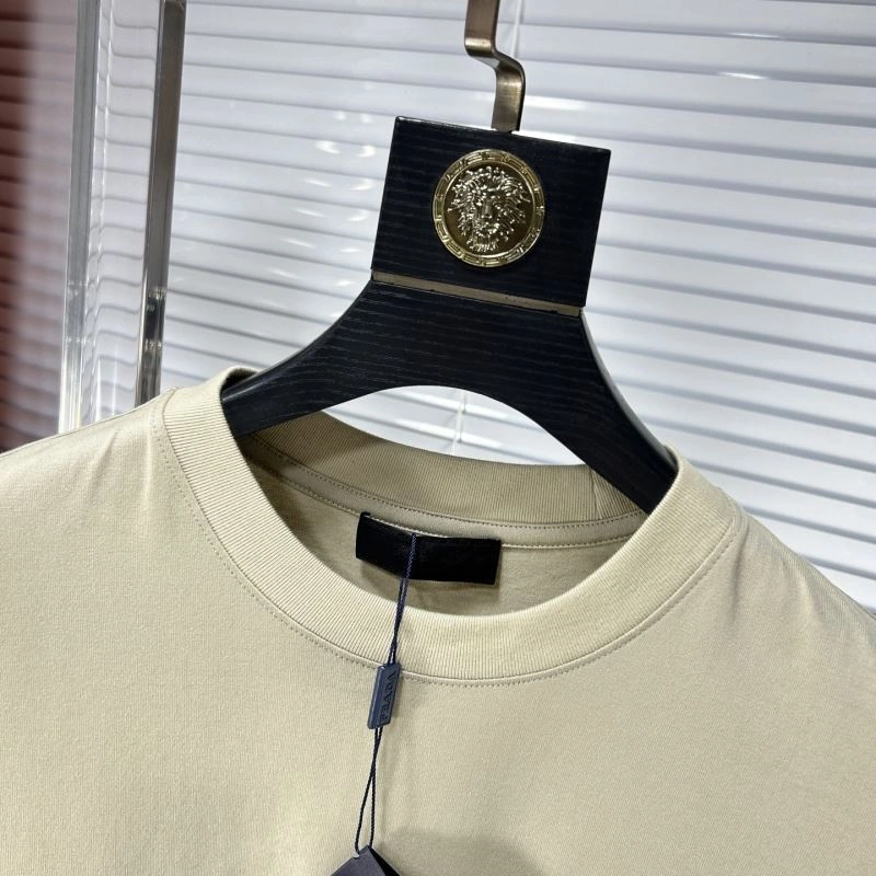 Prada T-Shirts Neat 169043