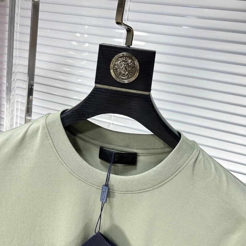 Prada T-Shirts Snug 169082