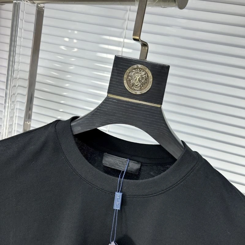 Prada T-Shirts Durable 169042