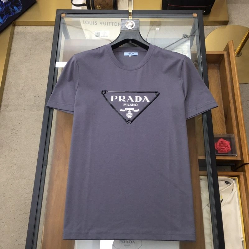 Classic Prada T-Shirts 168730