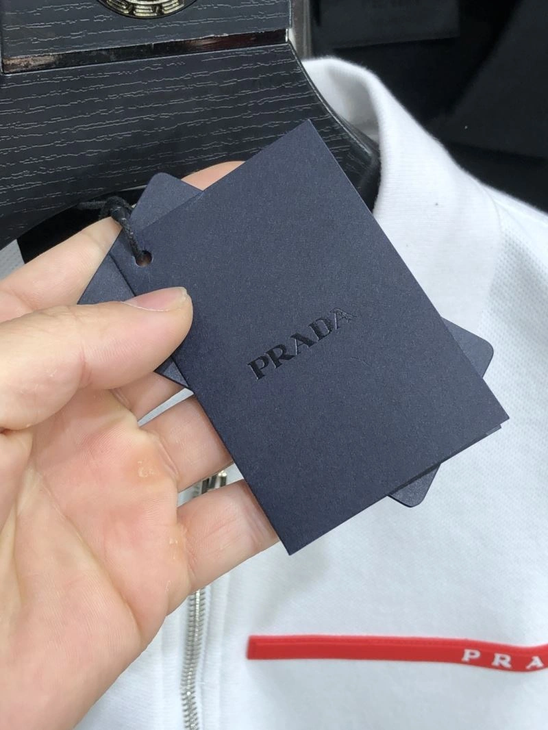 Prada T-Shirts Minimalist 168740