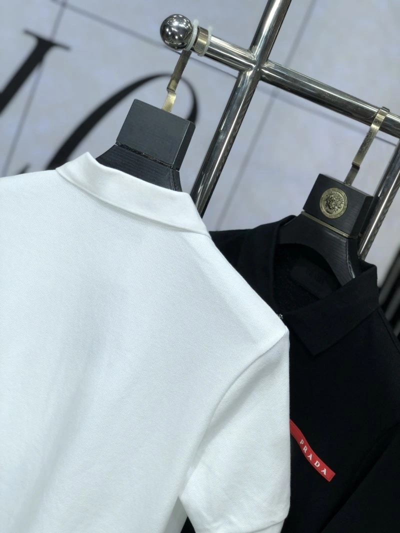 Prada T-Shirts Minimalist 168740