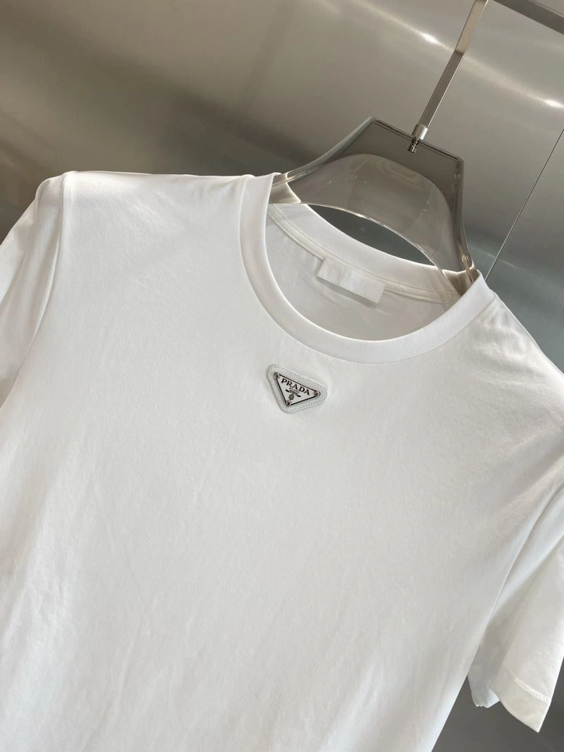 Prada T-Shirts Chic 168741