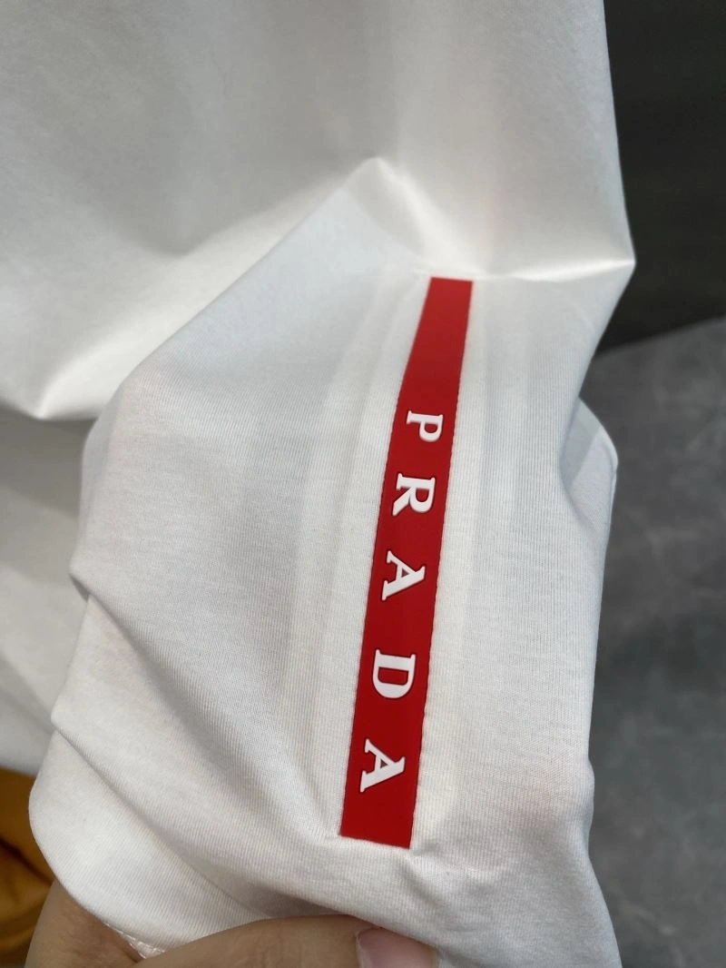 Prada T-Shirts Chic 168741