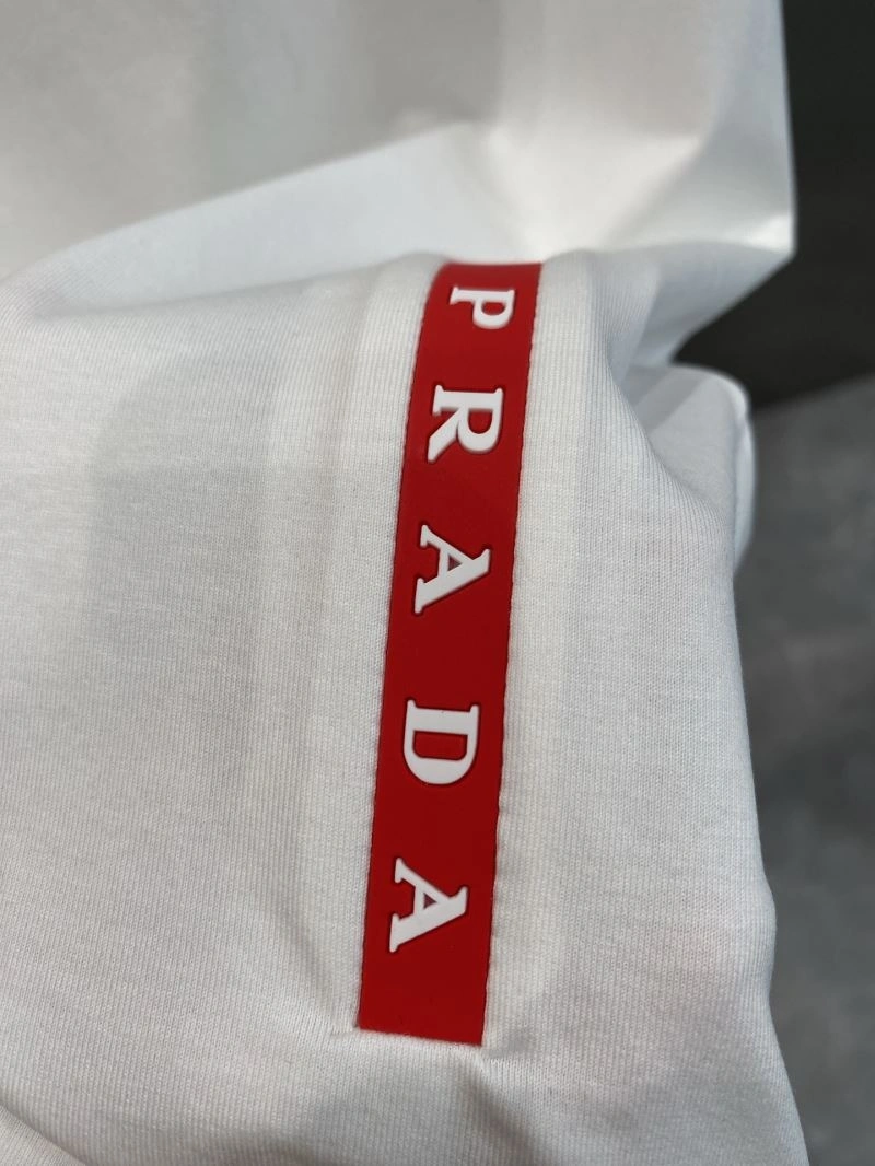 Prada T-Shirts Chic 168741