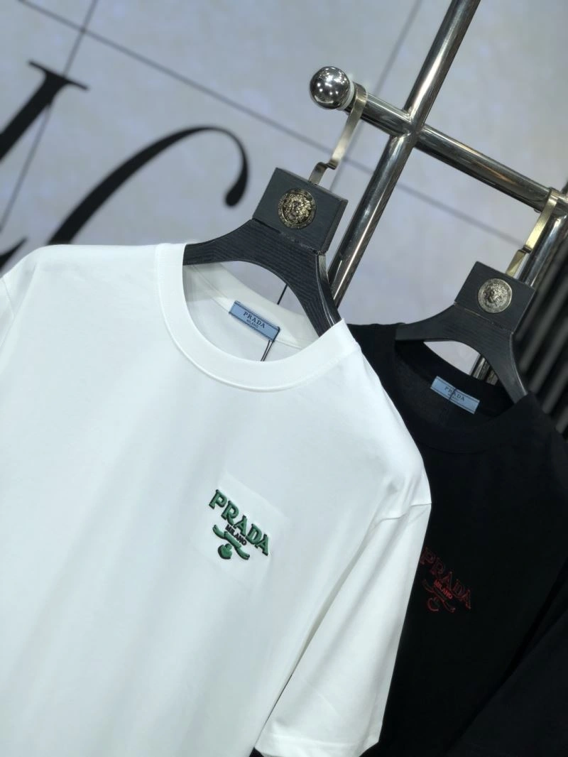 Prada T-Shirts Fashionable 168732