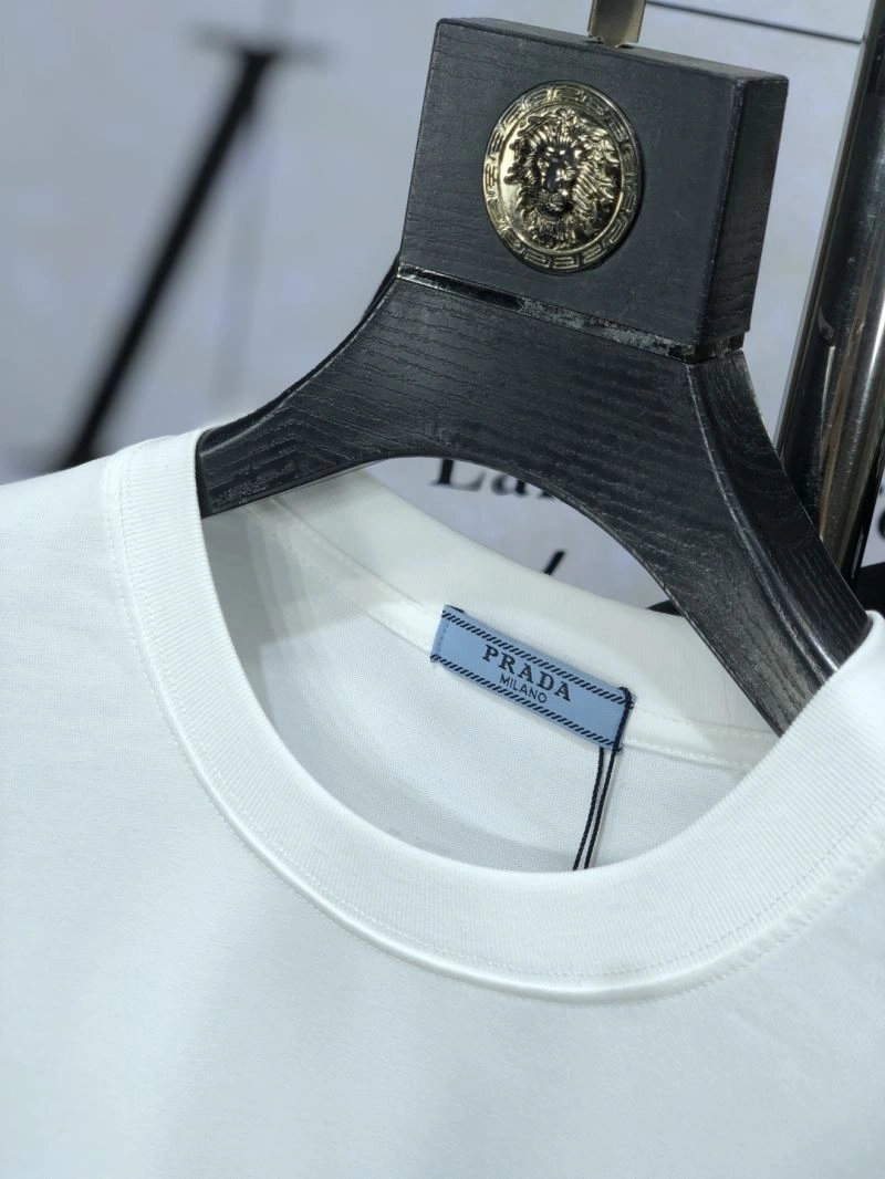 Prada T-Shirts Fashionable 168732
