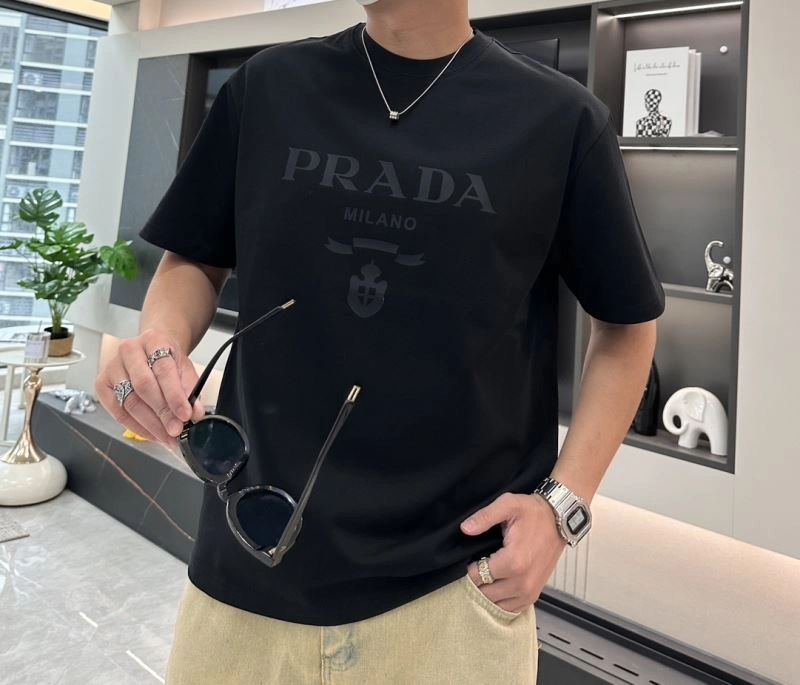 Unique Prada T-Shirts 168714