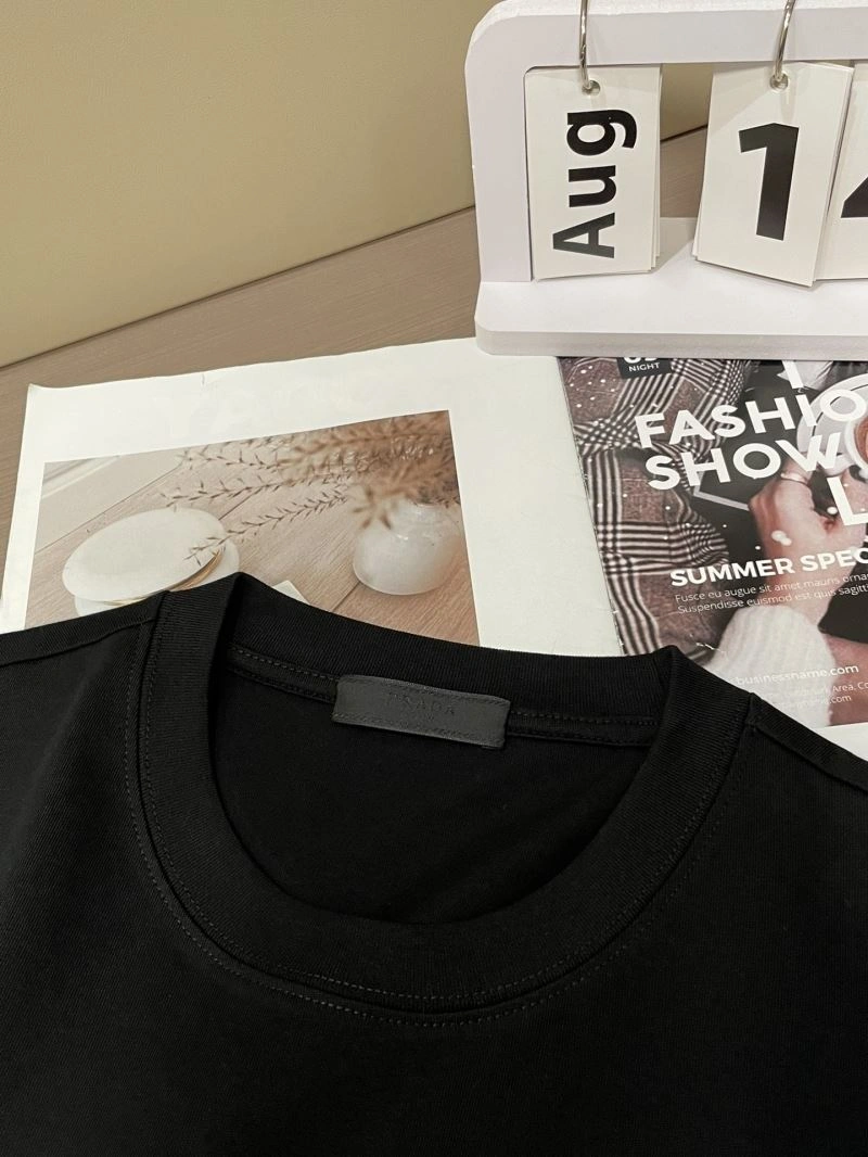 Unique Prada T-Shirts 168714