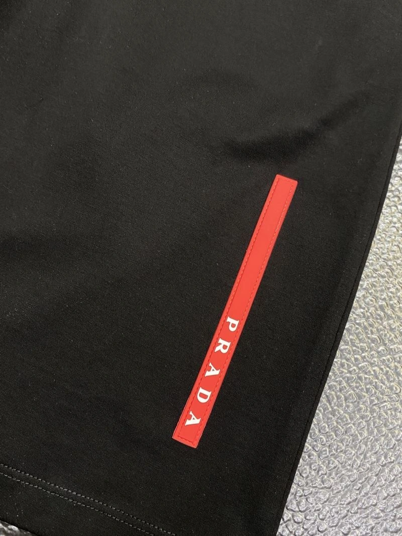 Unisex Prada T-Shirts 168701