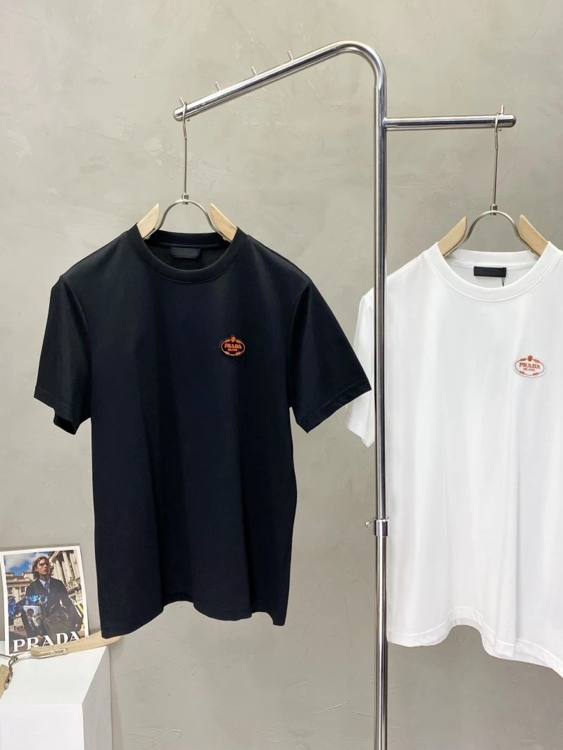 Prada T-Shirts Neat 168711