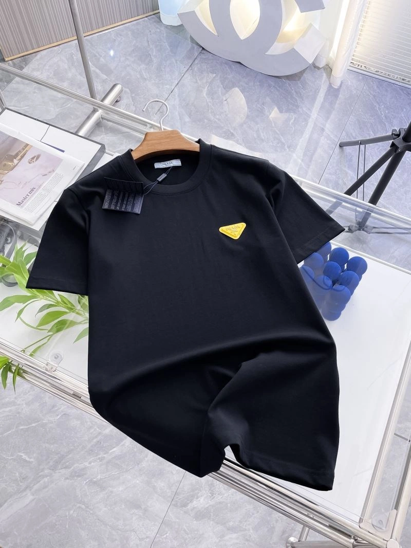 Chic Prada T-Shirts 168695