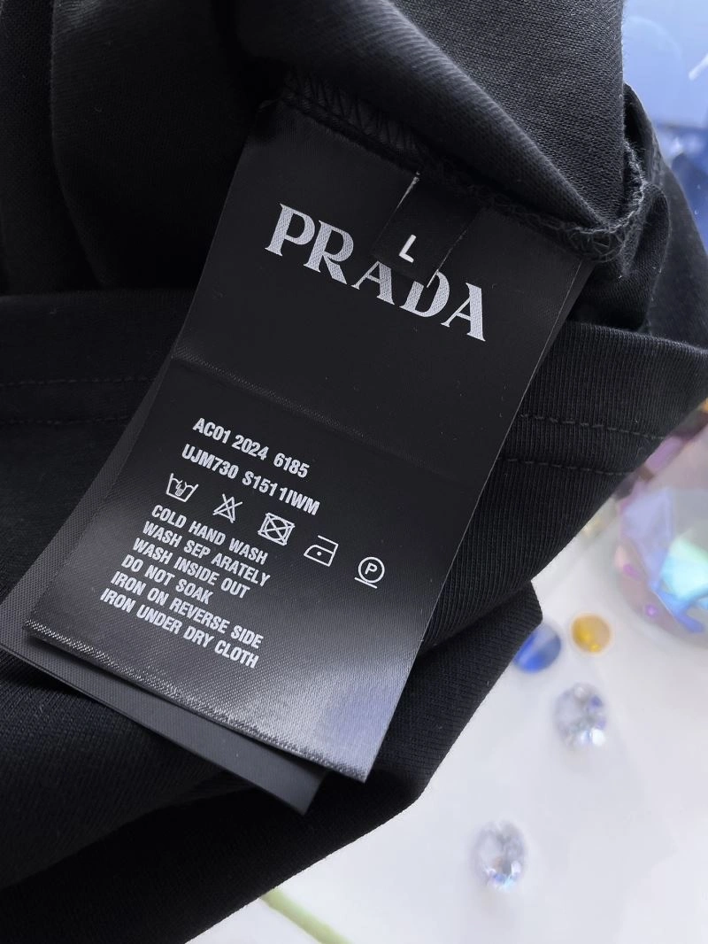 Chic Prada T-Shirts 168695