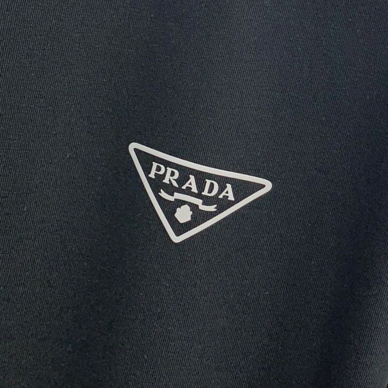 Fashionable Prada T-Shirts 168685