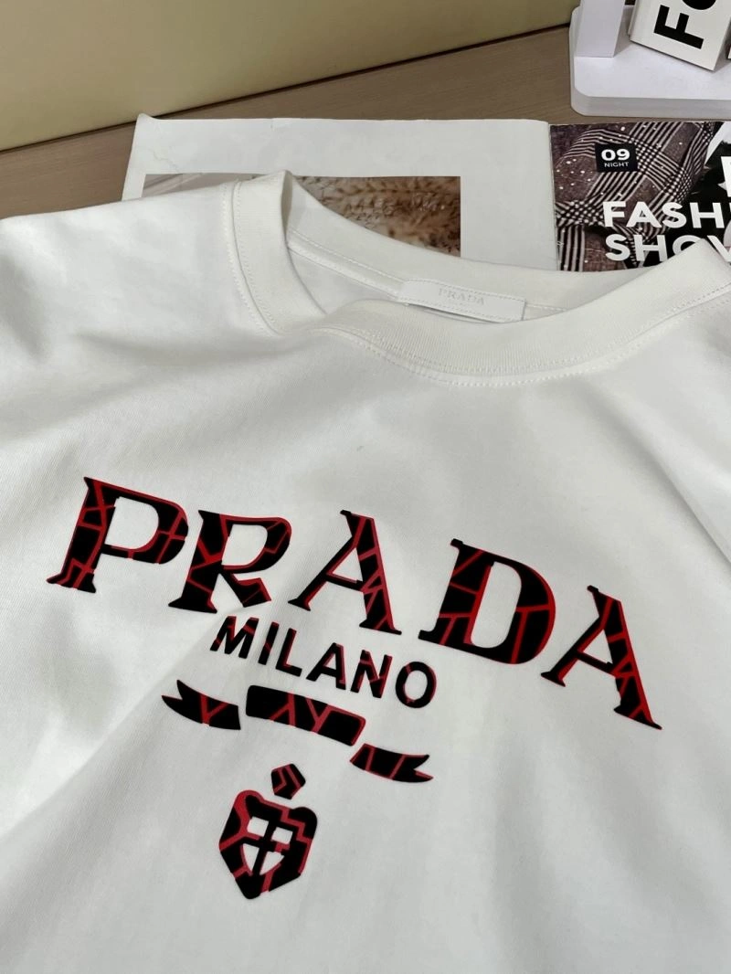Prada T-Shirts Modern 168669