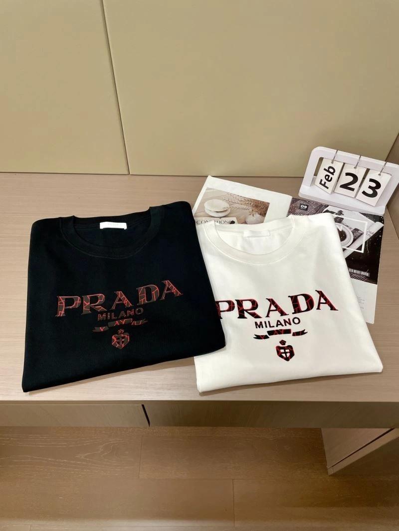 Prada T-Shirts Modern 168669