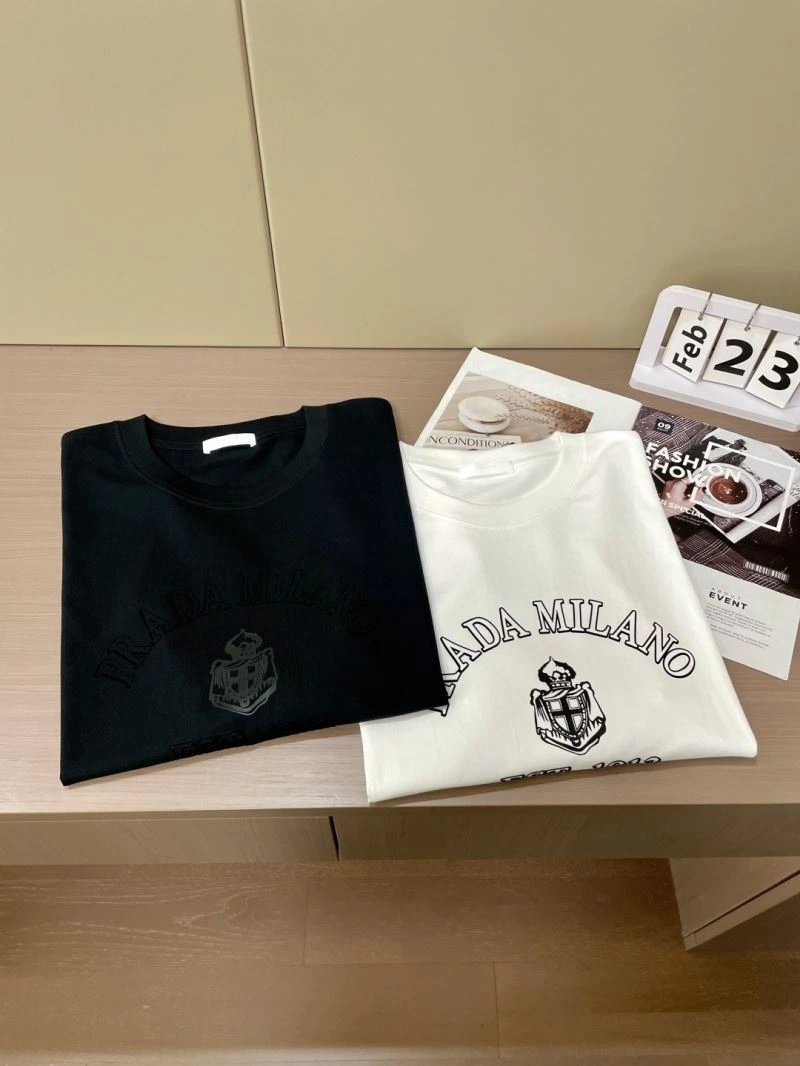 Prada T-Shirts Stylish 168665