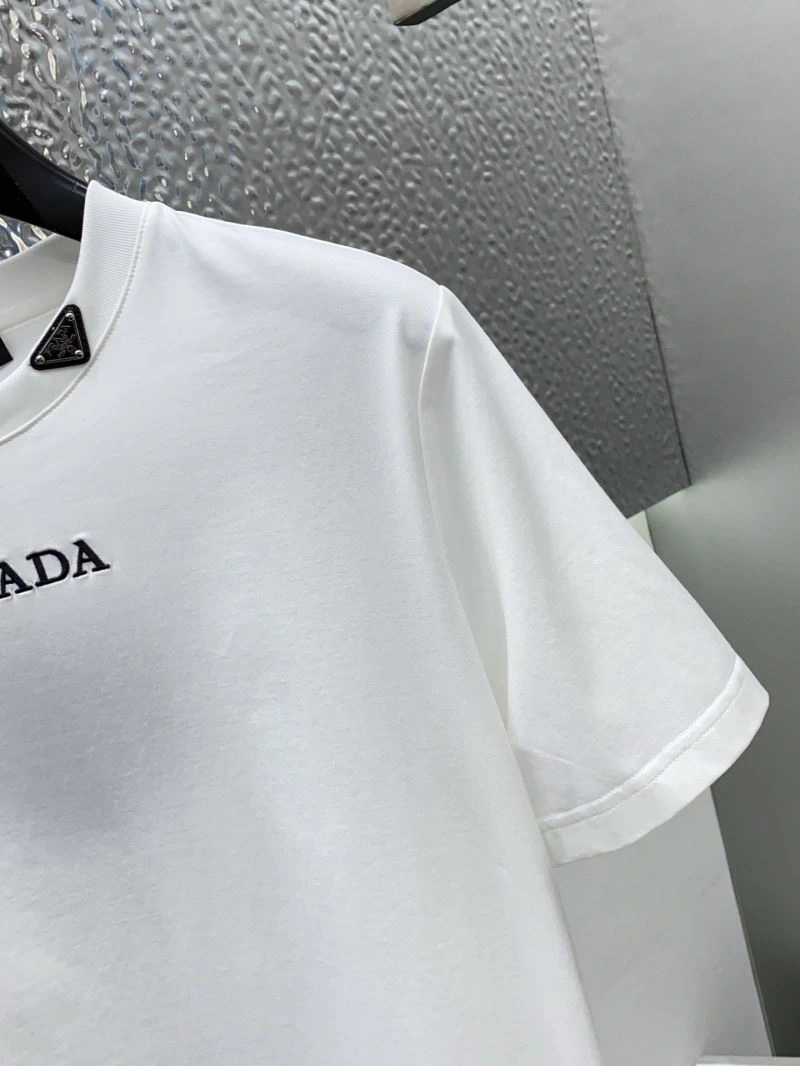 Prada T-Shirts Sustainable 168679